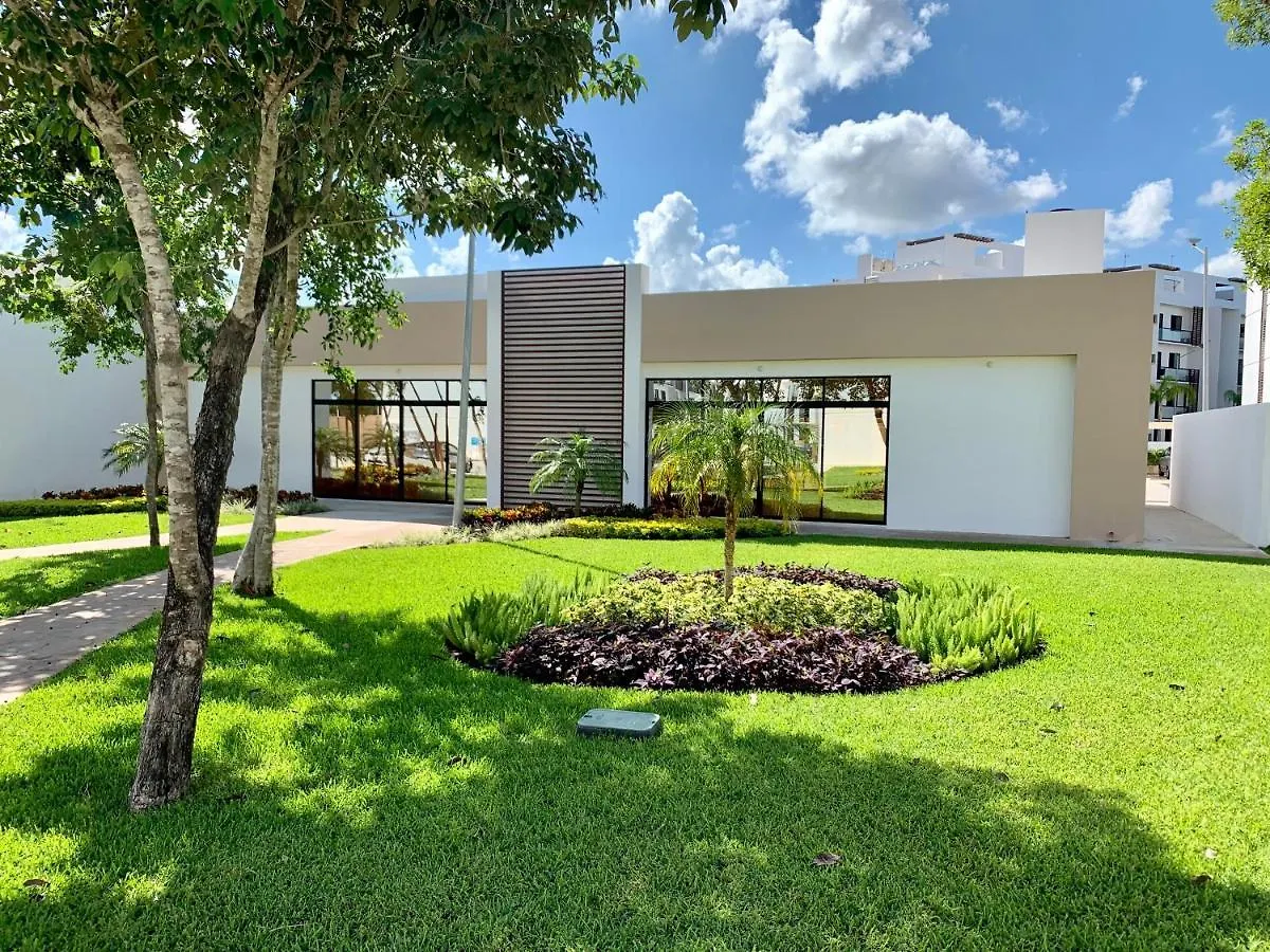 Lirios Residencial Κανκούν